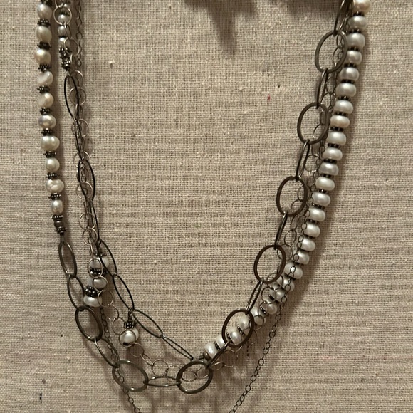 Multi-strand statement necklace - Picture 2 of 4